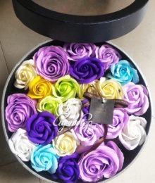 Hoa lụa, hoa giả Uyên shop, Hộp hồng nhiều màu