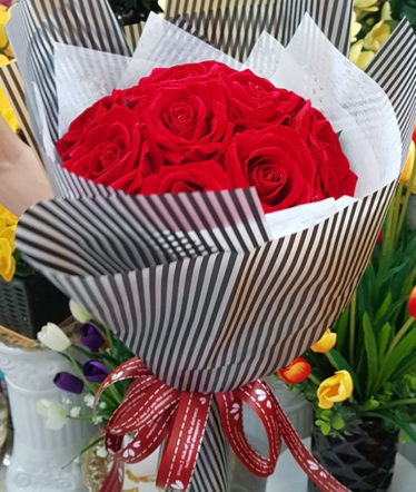 Hoa lụa, hoa giả Uyên shop, Bó hoa hồng đỏ