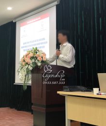Hoa lụa, hoa giả Uyên shop, Bục Phát Biểu