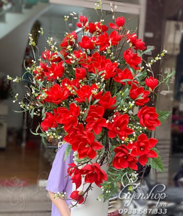 Hoa lụa, hoa giả Uyên shop, Bình Mộc Lan Đỏ Rực Rỡ