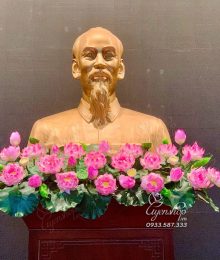 Hoa lụa, hoa giả Uyên shop, Hoa sen cao cấp trang trí Bục Tượng Bác