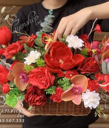 Hoa lụa, hoa giả Uyên shop, Giỏ Hoa Nhỏ Tone Đỏ