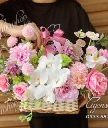 Hoa lụa, hoa giả Uyên shop, Giỏ Hoa Nhỏ Tone Hồng