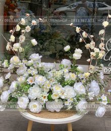 Hoa lụa, hoa giả Uyên shop, Hoa Sự Kiện, Trang Trí Backdrop Tone Trắng