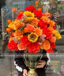 Hoa lụa, hoa giả Uyên shop, Lư Hoa Tone Đỏ Trang Trí Phòng Khách Cho Người Mệnh Hỏa, Thổ