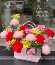 Hoa lụa, hoa giả Uyên shop, Giỏ Hoa Lụa Nhỏ Tone Đỏ