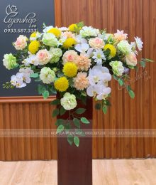 Hoa lụa, hoa giả Uyên shop, Lãng Hoa Lụa Để Bục Phát Biểu