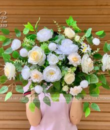 Hoa lụa, hoa giả Uyên shop, Lãng Hoa Bục Nói Nhỏ Tone Trắng Kem