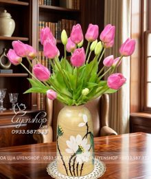 Hoa lụa, hoa giả Uyên shop, Lọ Hoa Tulip Xinh
