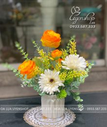 Hoa lụa, hoa giả Uyên shop, Lọ Hoa Để Bàn Nhỏ Xinh
