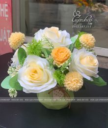 Hoa lụa, hoa giả Uyên shop, Lọ Hoa Nhỏ Để Bàn