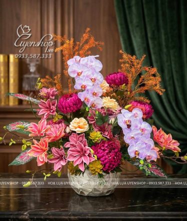 Chậu Lan Hồ Điệp Mix Tiểu Cảnh Chậu Lan Hồ Điệp Mix Tiểu Cảnh - Uyên Shop