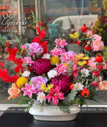 Bình Hoa Tone Đỏ Rực Rỡ Bình Hoa Tone Đỏ Rực Rỡ - Uyên Shop